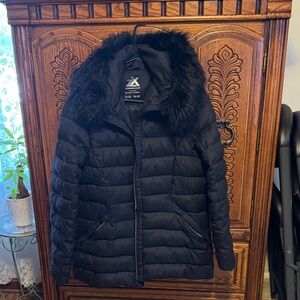 Women's Black Puffer Jacket with Faux Fur Trim
